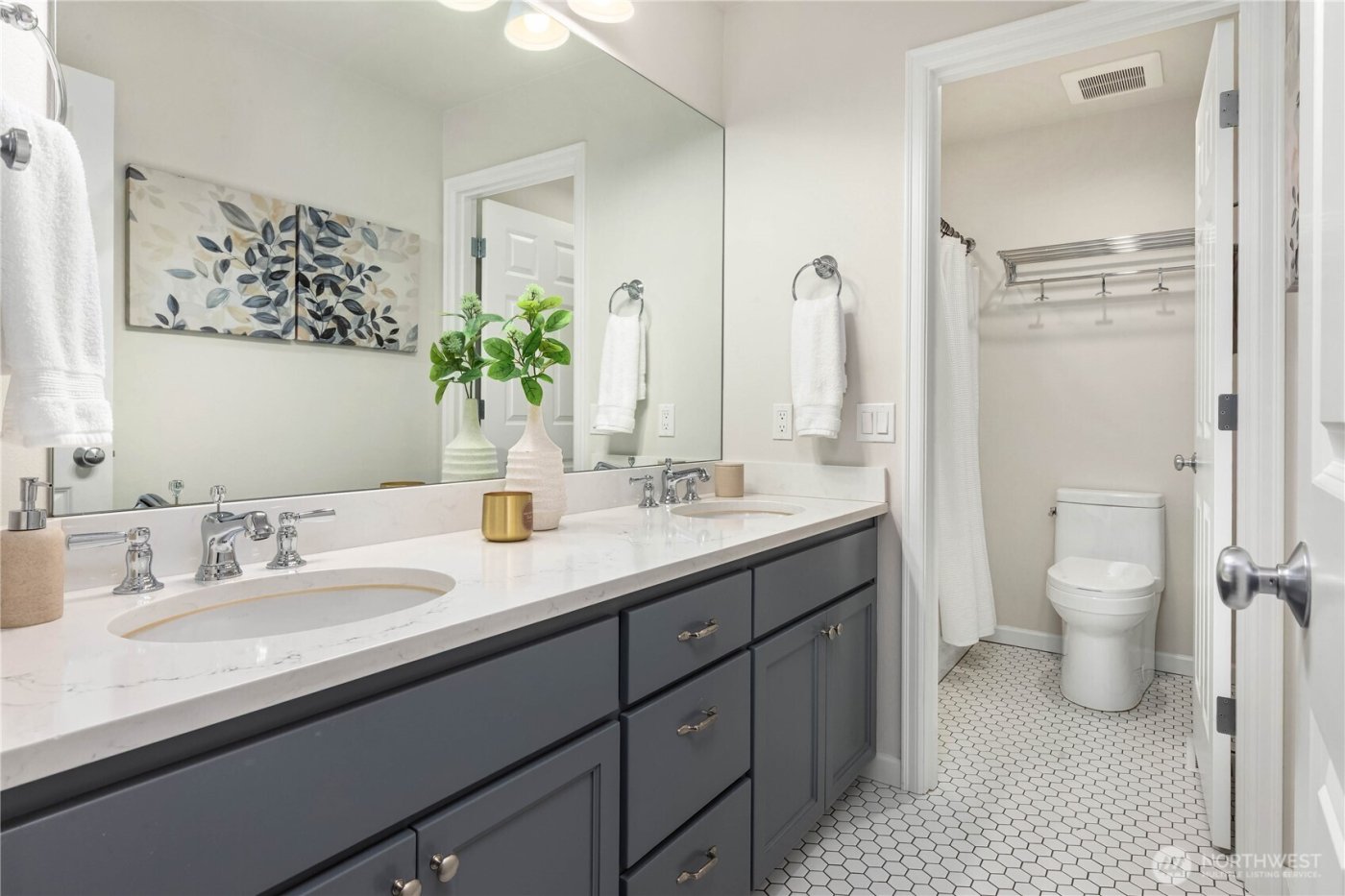 8841 SE 37th Street , Mercer Island, WA 98040