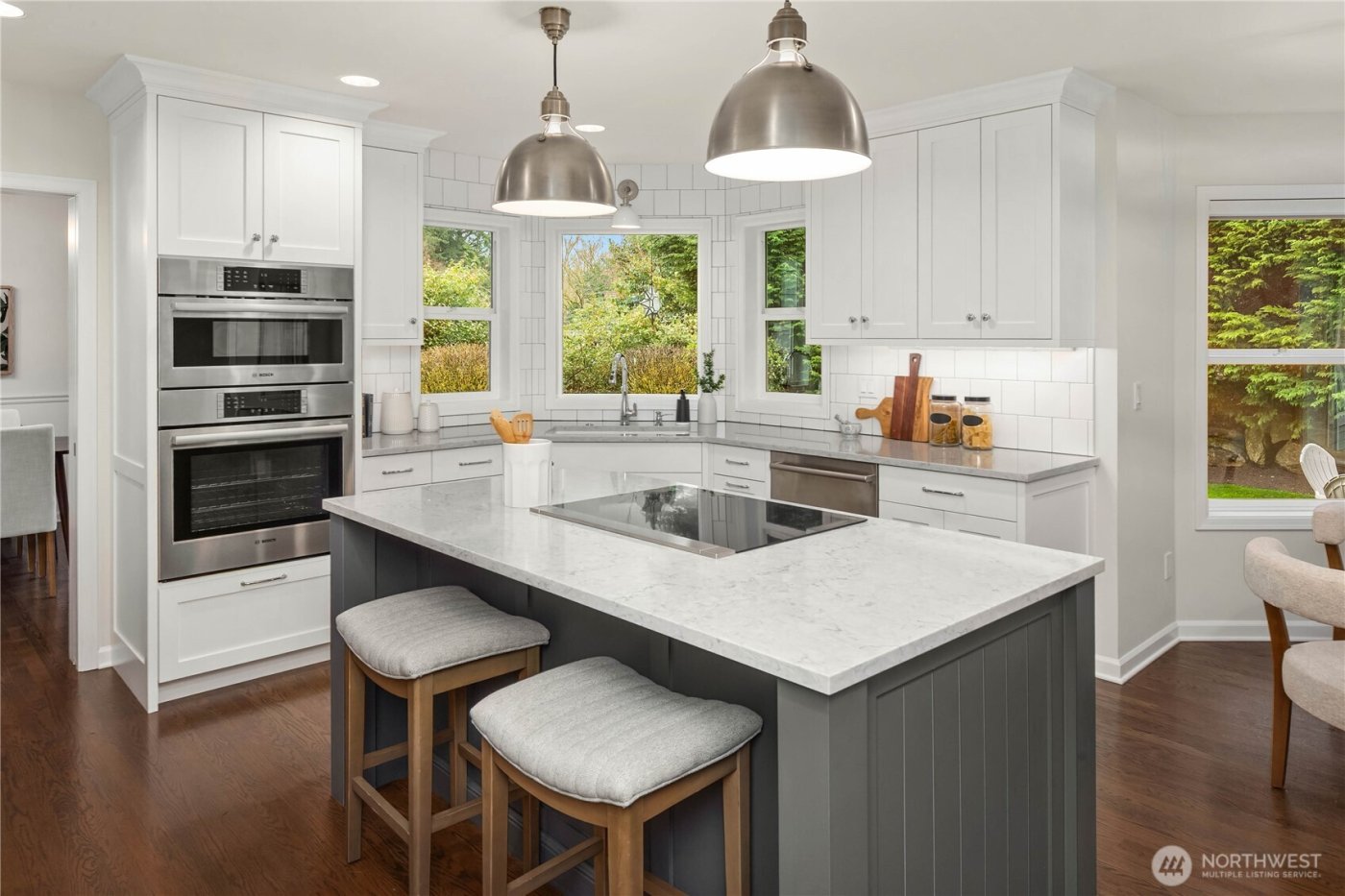 8841 SE 37th Street , Mercer Island, WA 98040