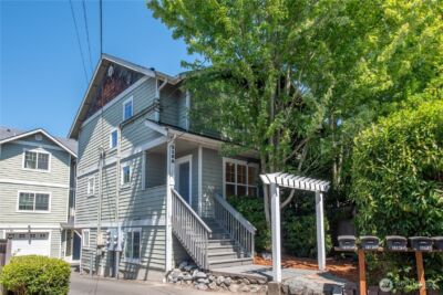 118 N 104th Street #A, Seattle, WA 98133