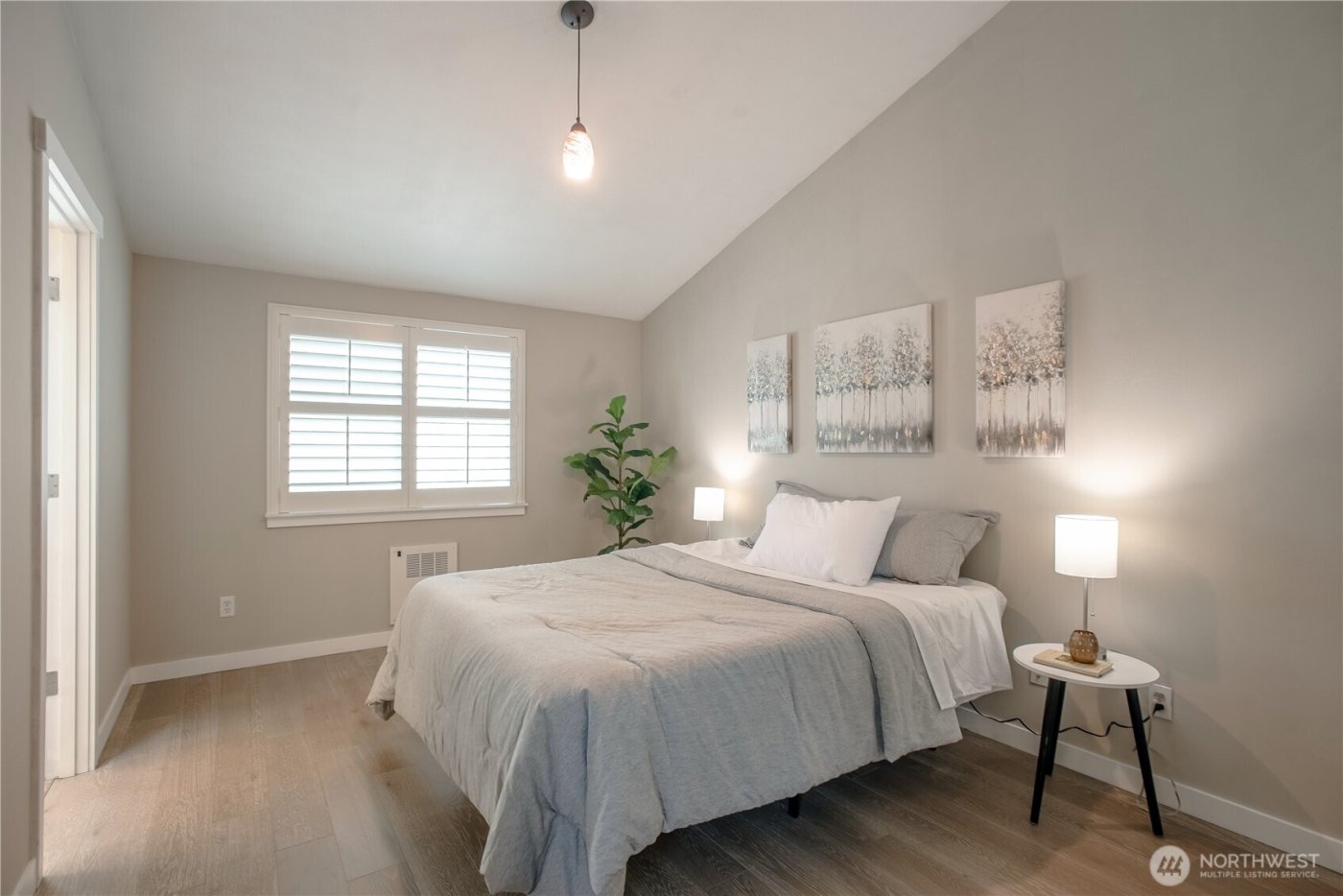 118 N 104th Street #A, Seattle, WA 98133