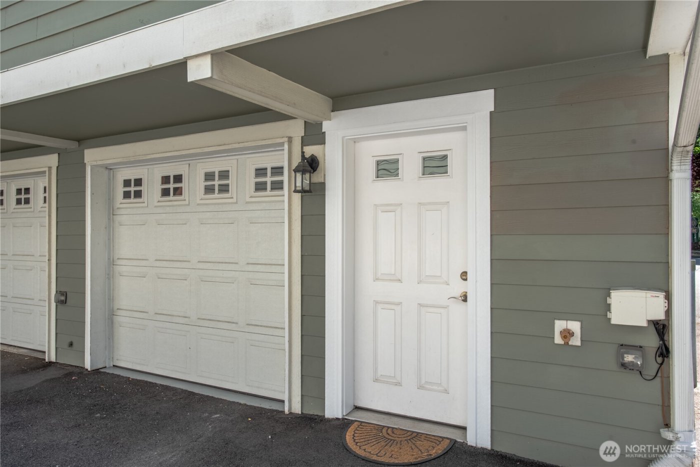 118 N 104th Street #A, Seattle, WA 98133