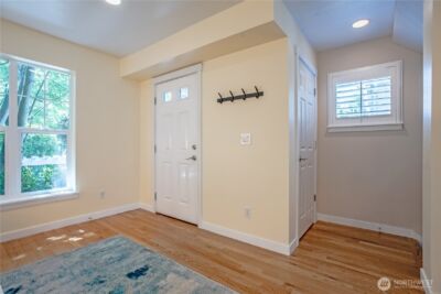 118 N 104th Street #A, Seattle, WA 98133 - Photo 5