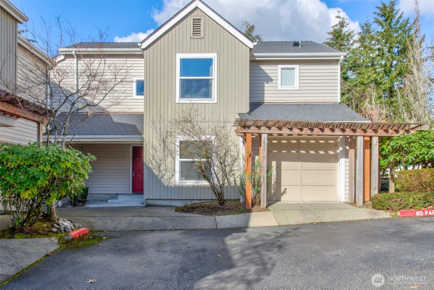 2957 142nd Place SE #F9, Bellevue, WA 98007