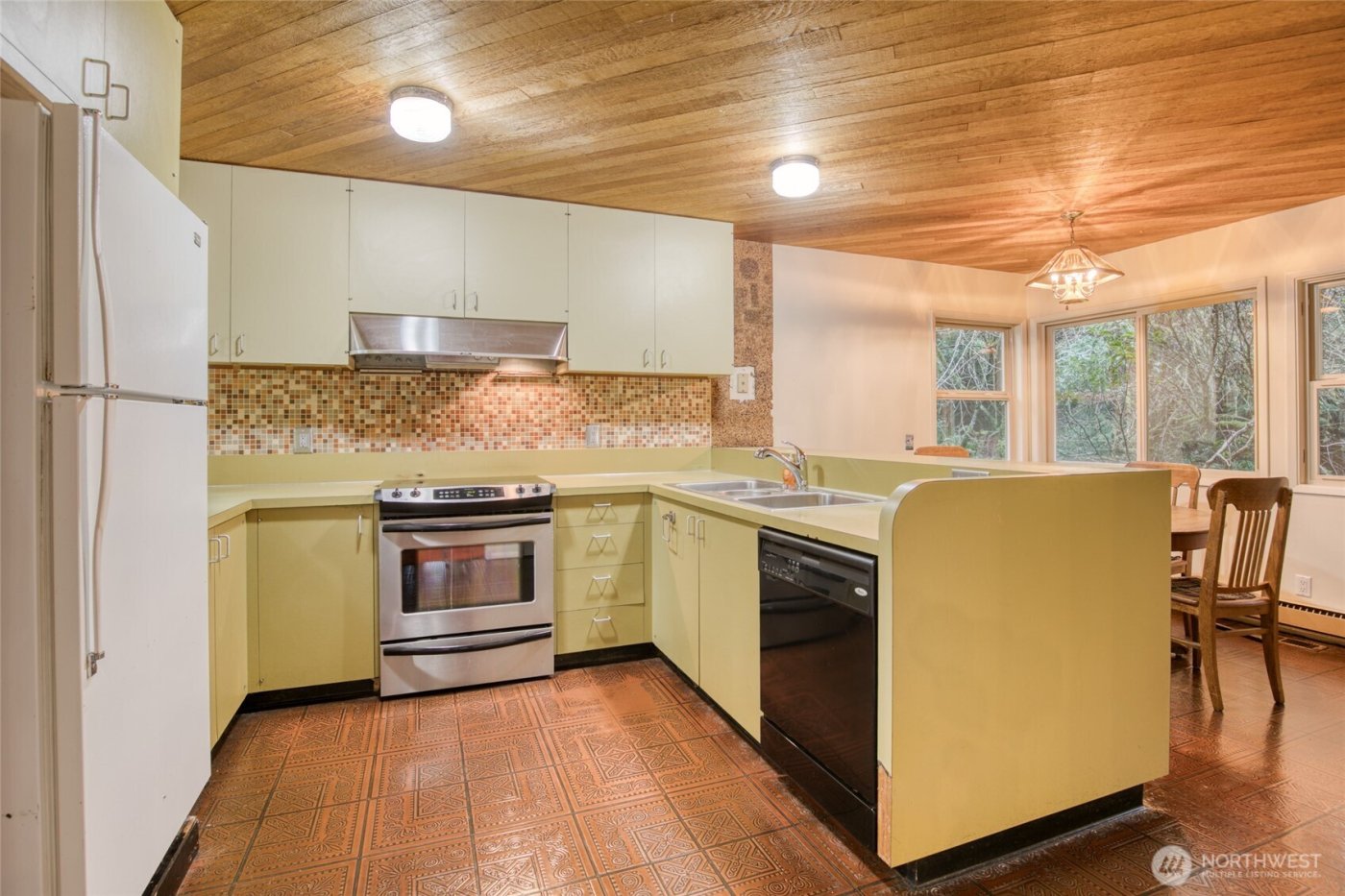 701 W Harriet Avenue , Montesano, WA 98563