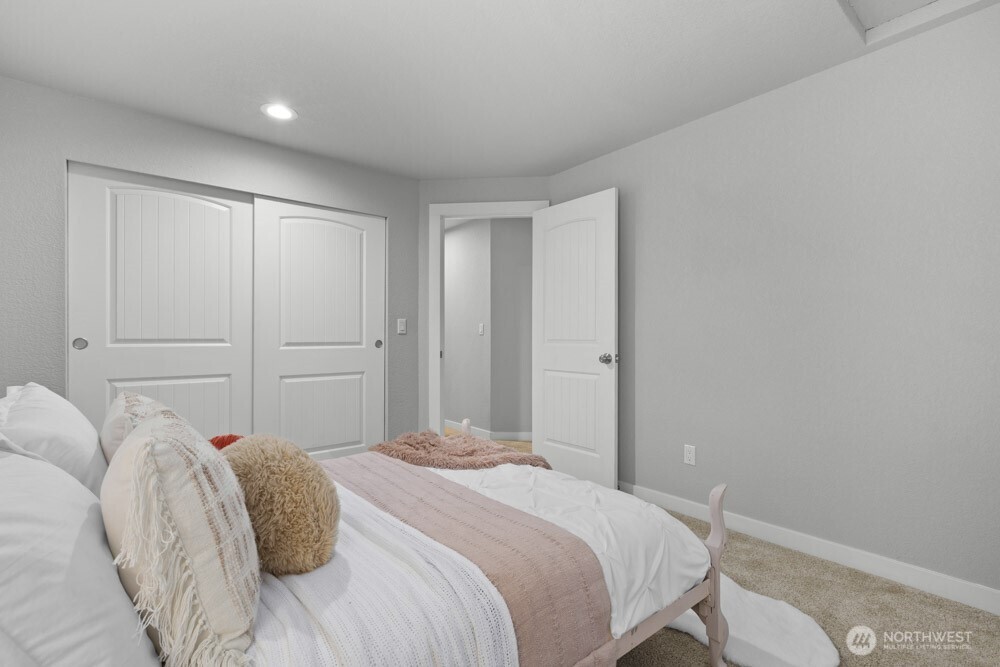 7304 Turquoise Drive SW, Lakewood, WA 98498