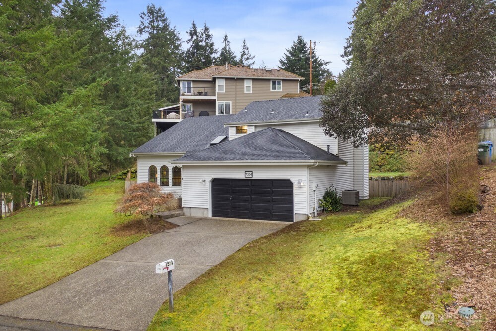 7304 Turquoise Drive SW, Lakewood, WA 98498