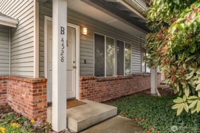 4528 148th Street SW, Lynnwood, WA 98087 - Photo 4