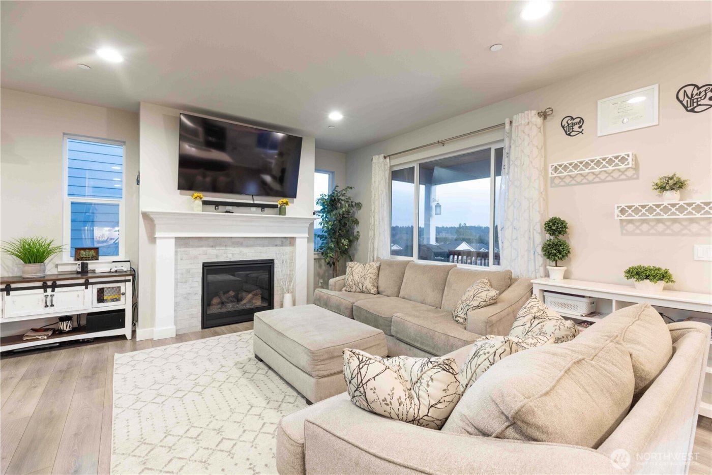 10260 Ramble Drive NW, Bremerton, WA 98383