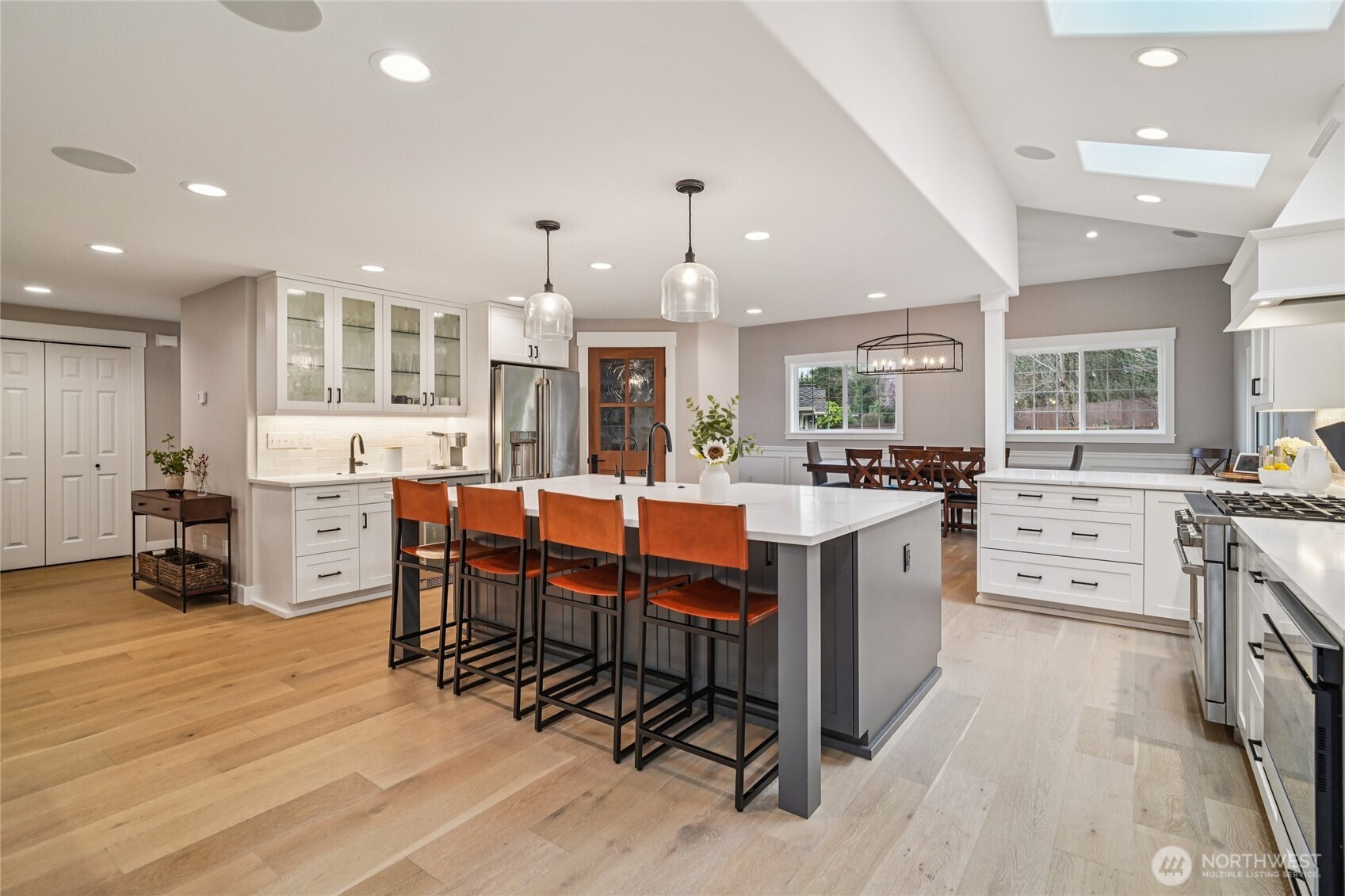 15915 68th Avenue SE, Snohomish, WA 98296