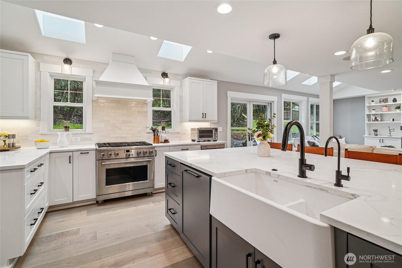 15915 68th Avenue SE, Snohomish, WA 98296