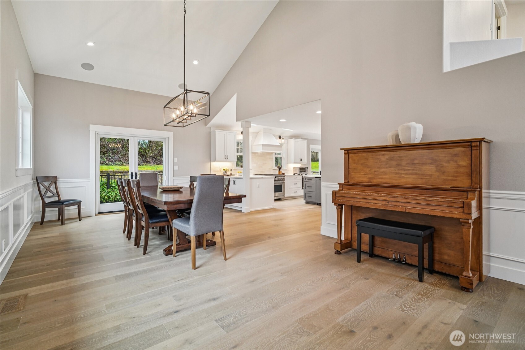 15915 68th Avenue SE, Snohomish, WA 98296