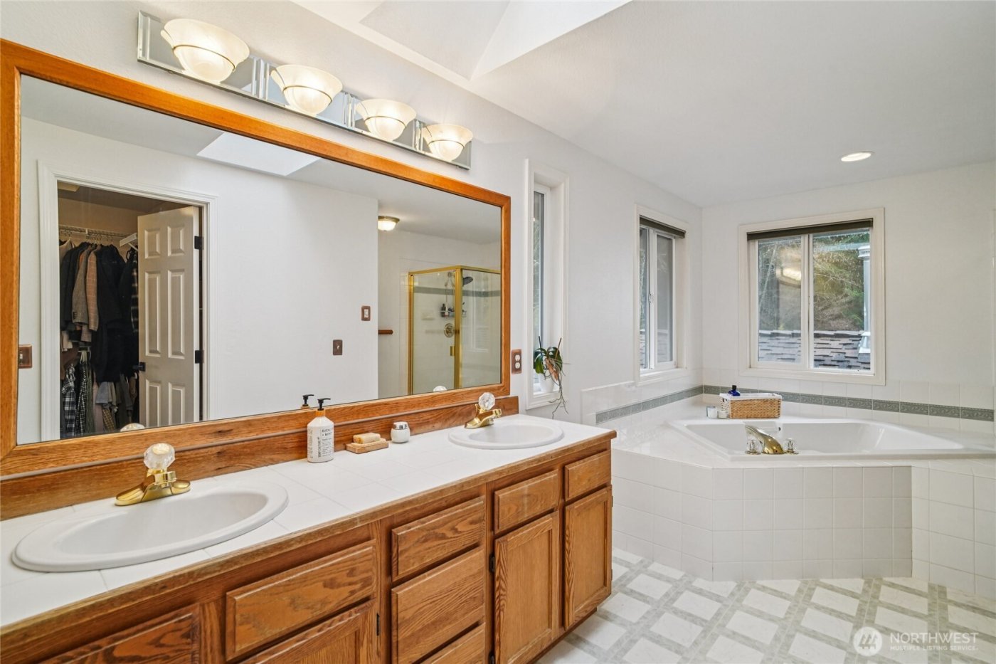 15915 68th Avenue SE, Snohomish, WA 98296