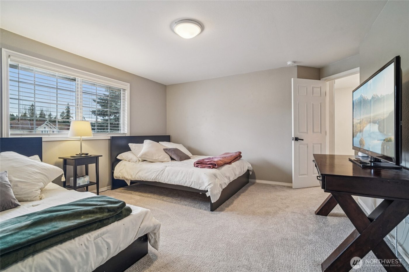 15915 68th Avenue SE, Snohomish, WA 98296