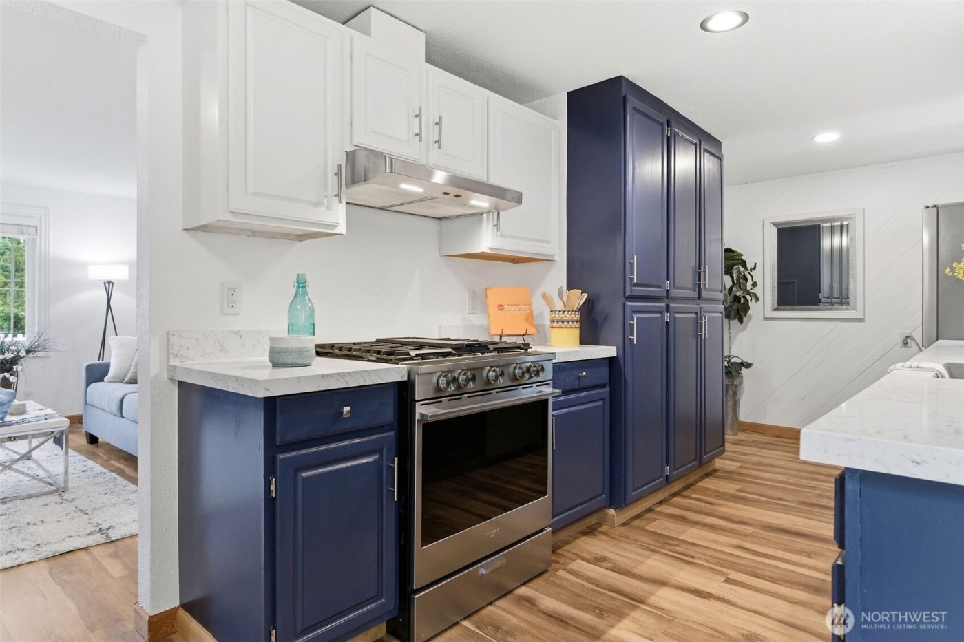 15304 Larch Way , Lynnwood, WA 98087