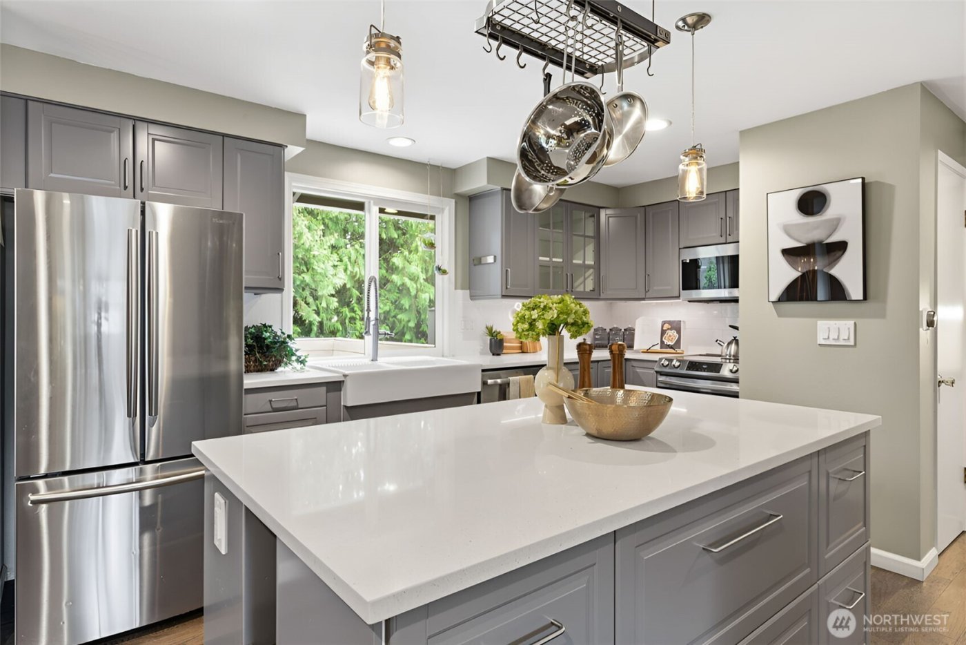 16609 NE 91st Street , Redmond, WA 98052-3722