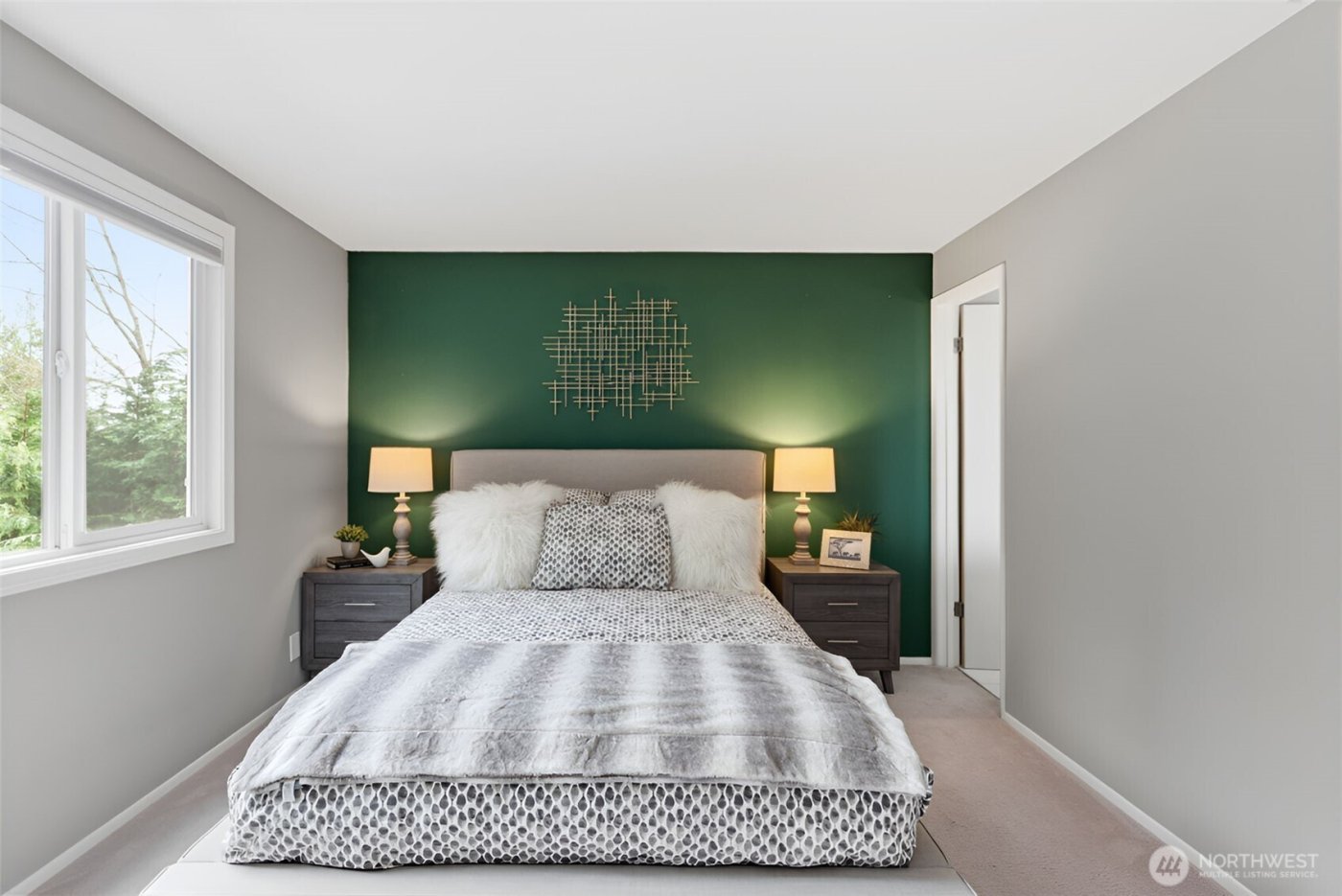 16609 NE 91st Street , Redmond, WA 98052-3722