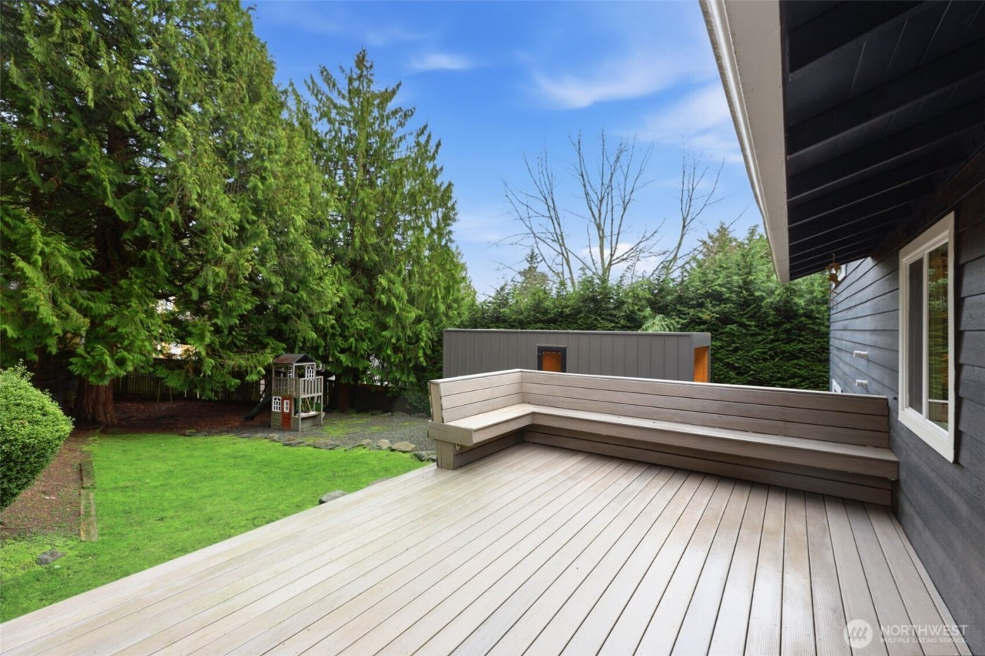 16609 NE 91st Street , Redmond, WA 98052-3722