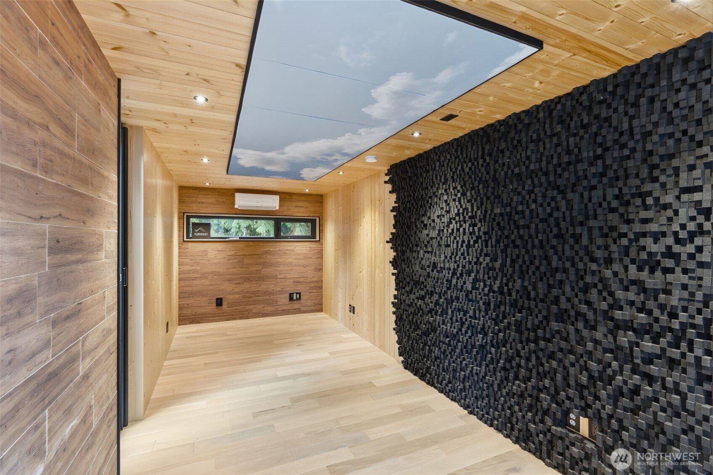 16609 NE 91st Street , Redmond, WA 98052-3722