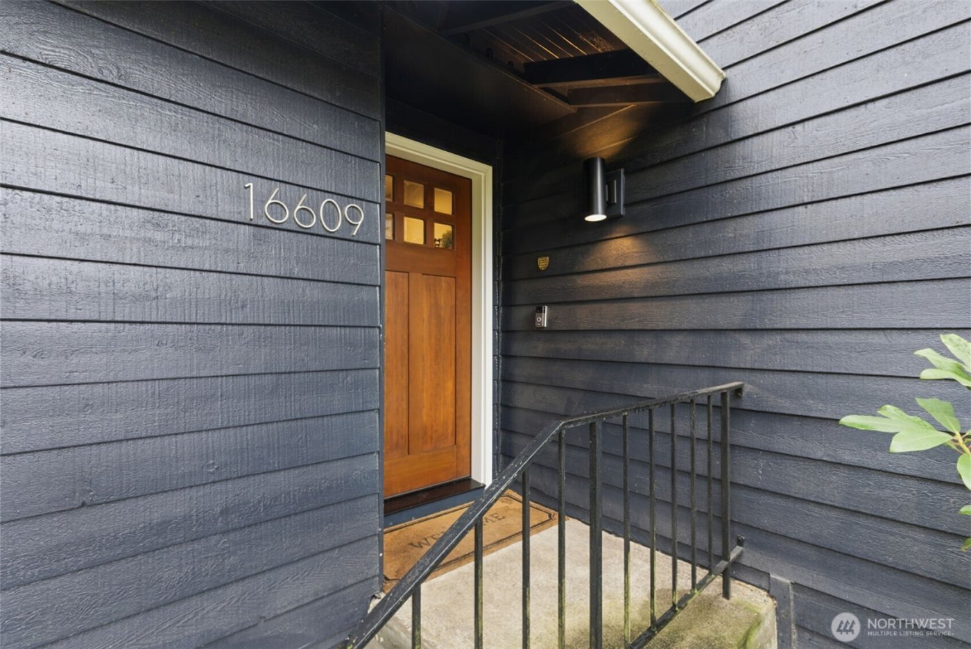 16609 NE 91st Street , Redmond, WA 98052-3722