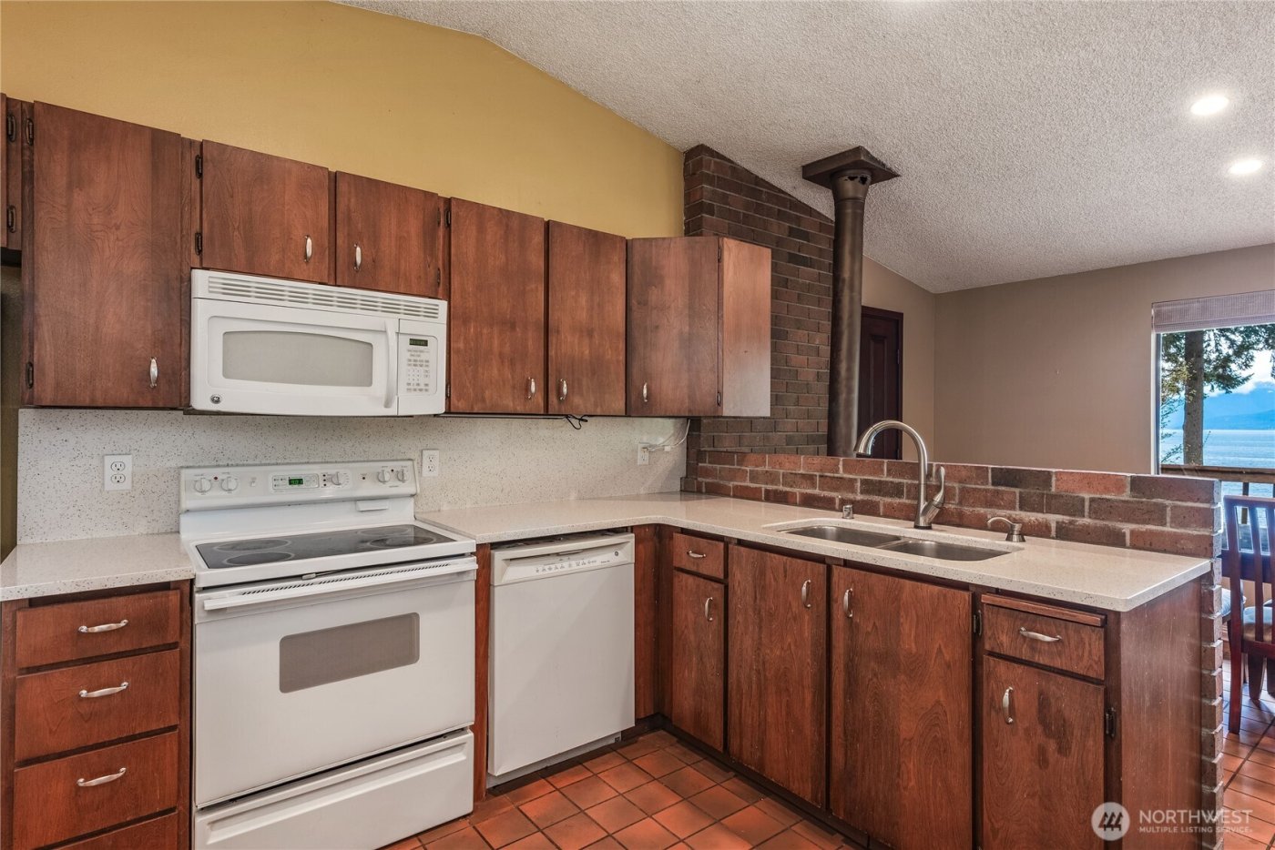 7418 NW Ioka Drive , Silverdale, WA 98383