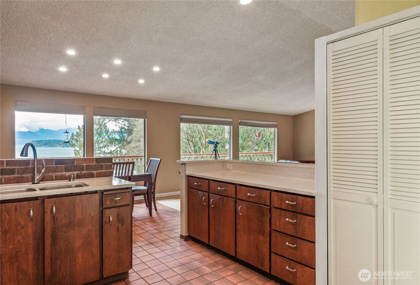 7418 NW Ioka Drive , Silverdale, WA 98383