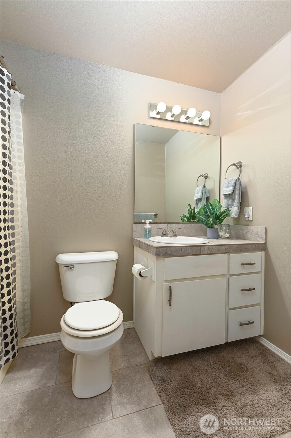 807 E Stanley Place , Granite Falls, WA 98252