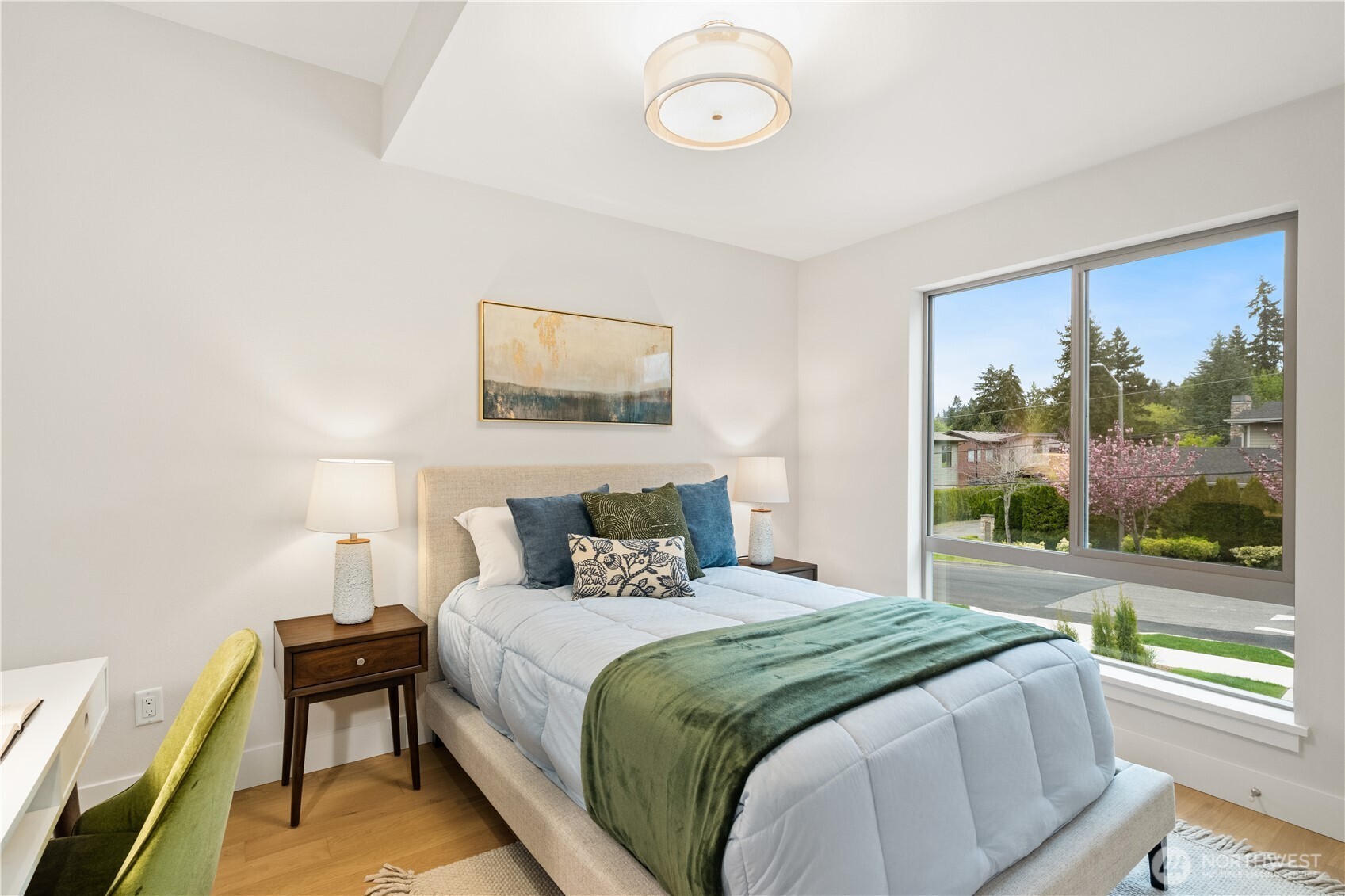 8707 126th Avenue NE, Kirkland, WA 98033