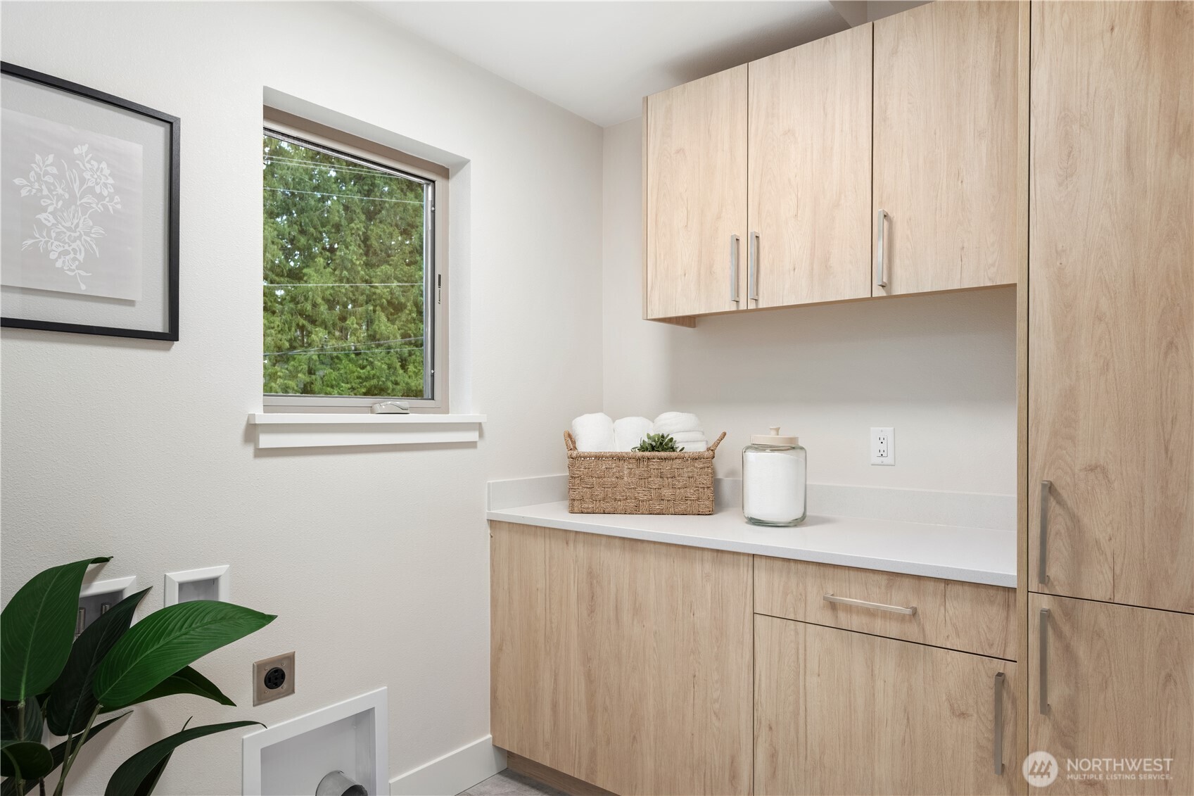 8707 126th Avenue NE, Kirkland, WA 98033