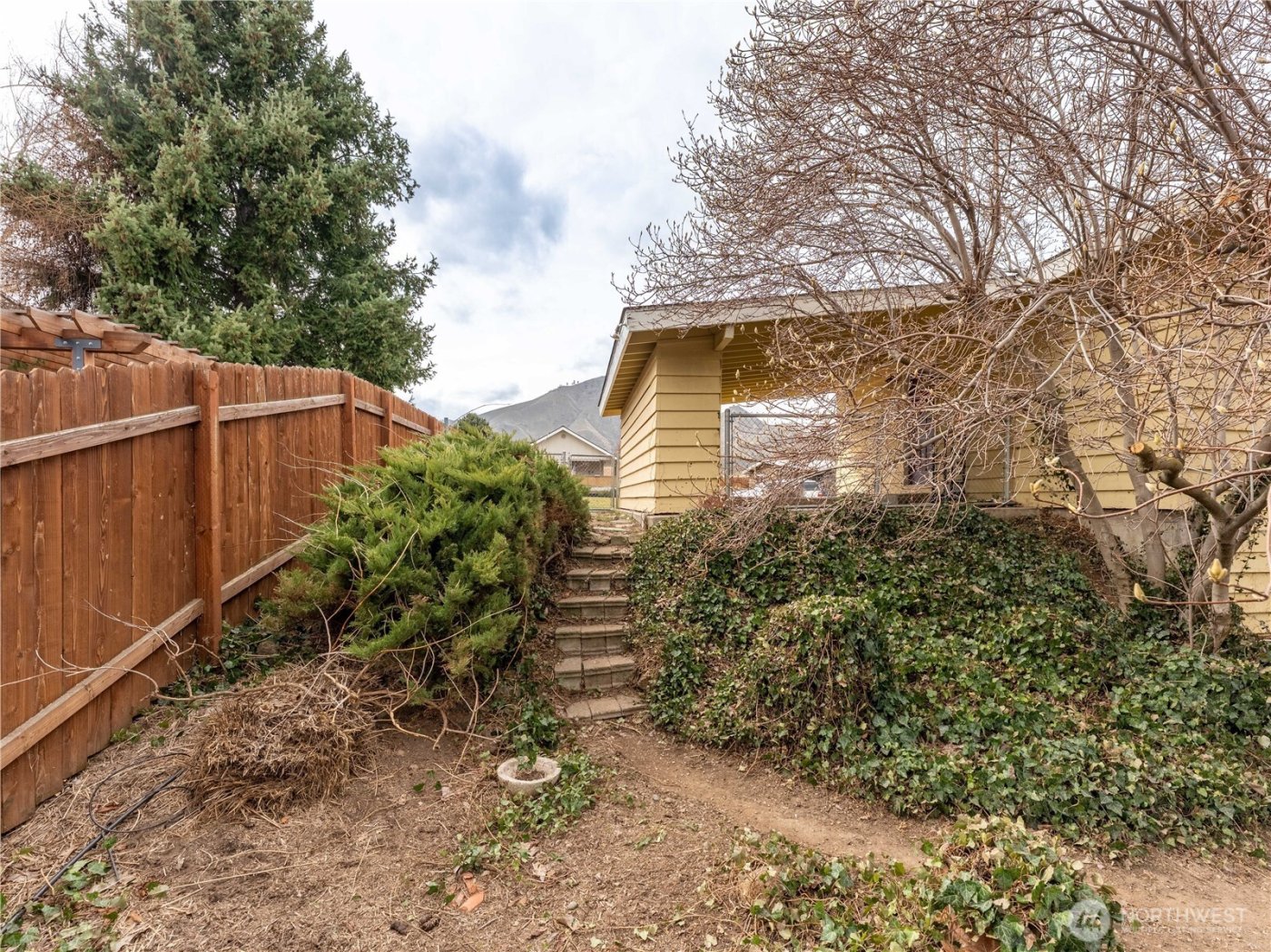 625 Lambert Street , Wenatchee, WA 98801