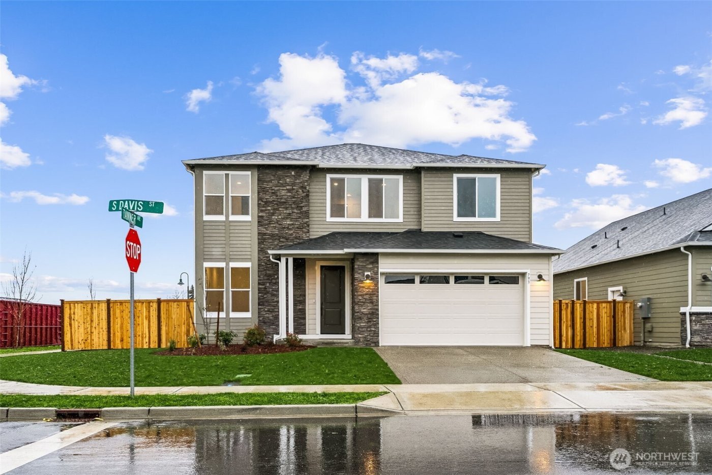 793 S Davis #105, Buckley, WA 98321