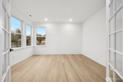 793 S Davis #105, Buckley, WA 98321 - Photo 2