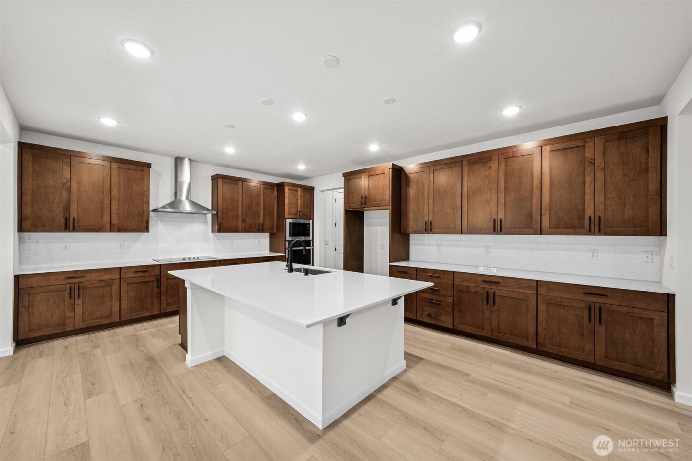 793 S Davis #105, Buckley, WA 98321