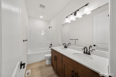 793 S Davis #105, Buckley, WA 98321 - Photo 9