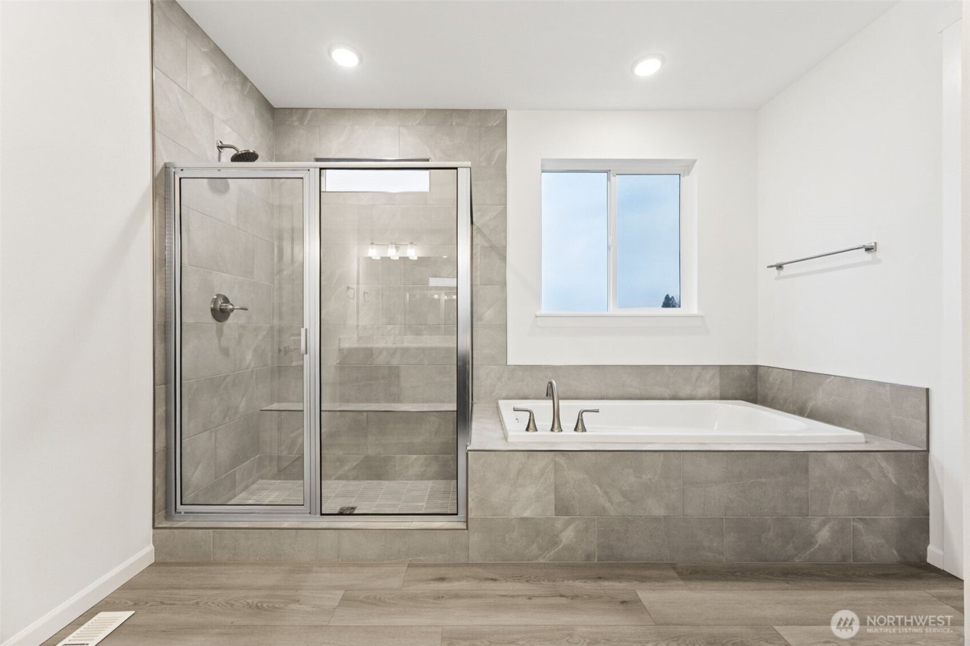 990 Tanner Avenue #102, Buckley, WA 98321