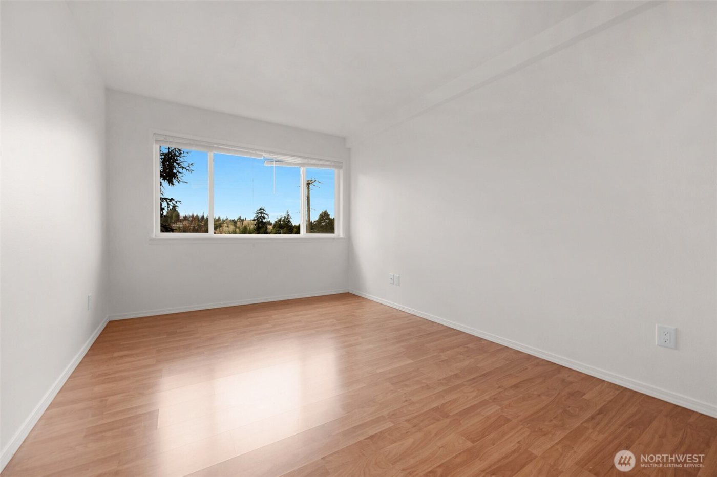 2500 81st Avenue SE #118, Mercer Island, WA 98040