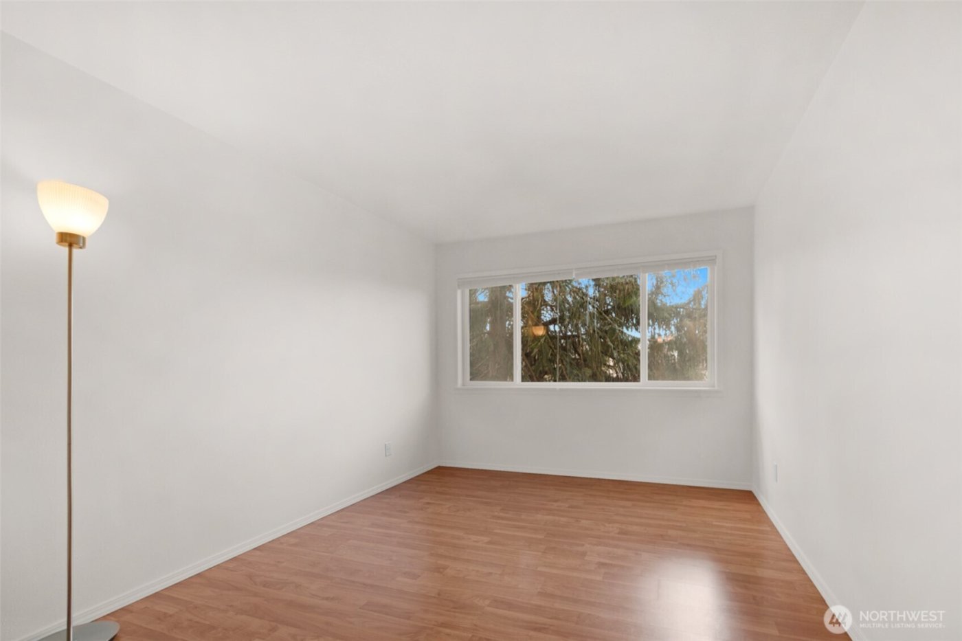 2500 81st Avenue SE #118, Mercer Island, WA 98040