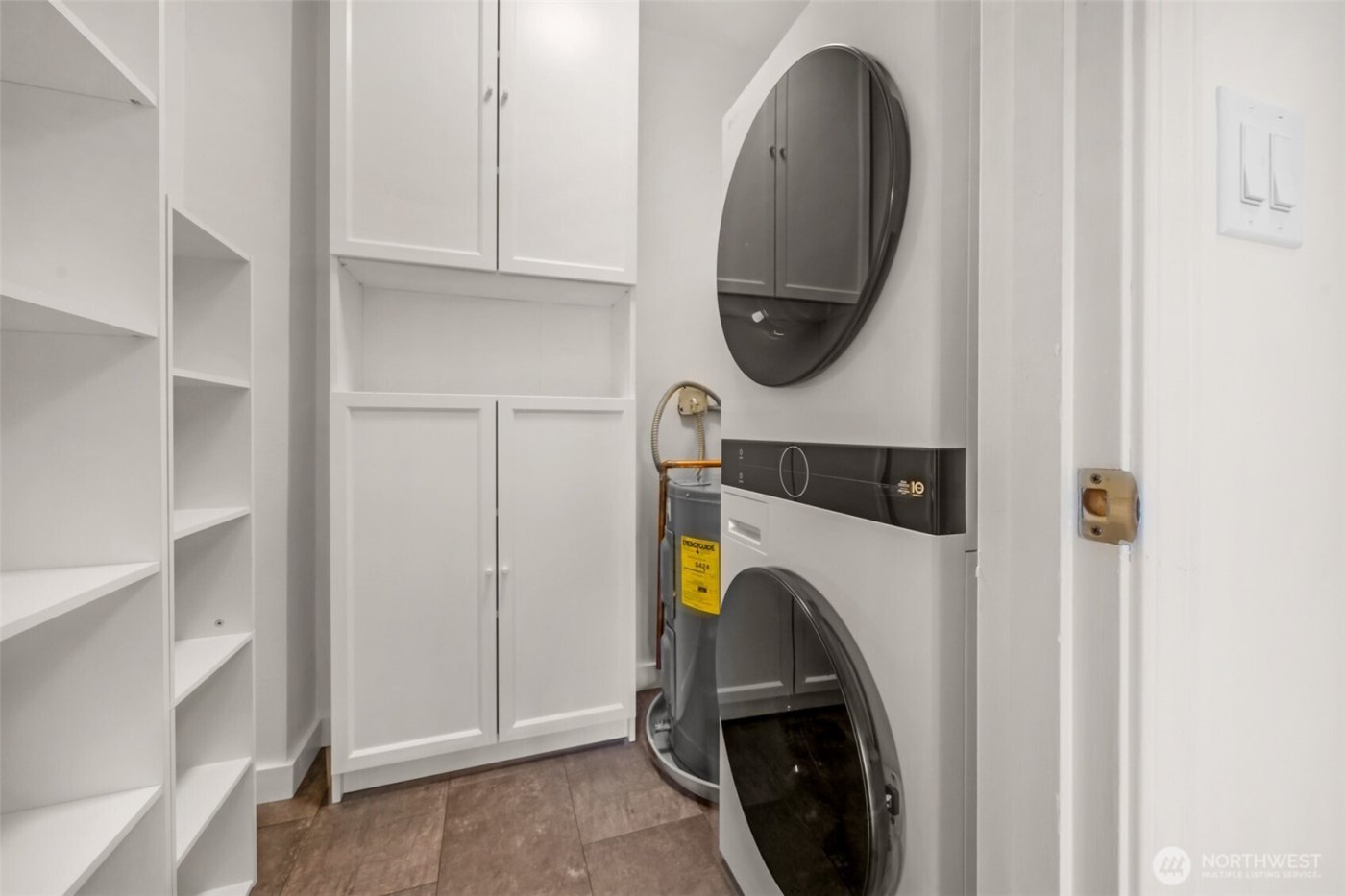 2500 81st Avenue SE #118, Mercer Island, WA 98040