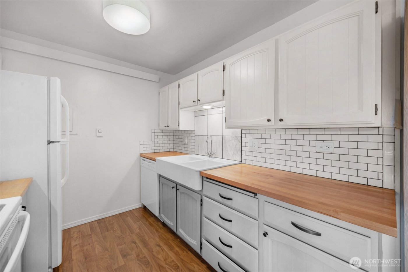 2500 81st Avenue SE #118, Mercer Island, WA 98040