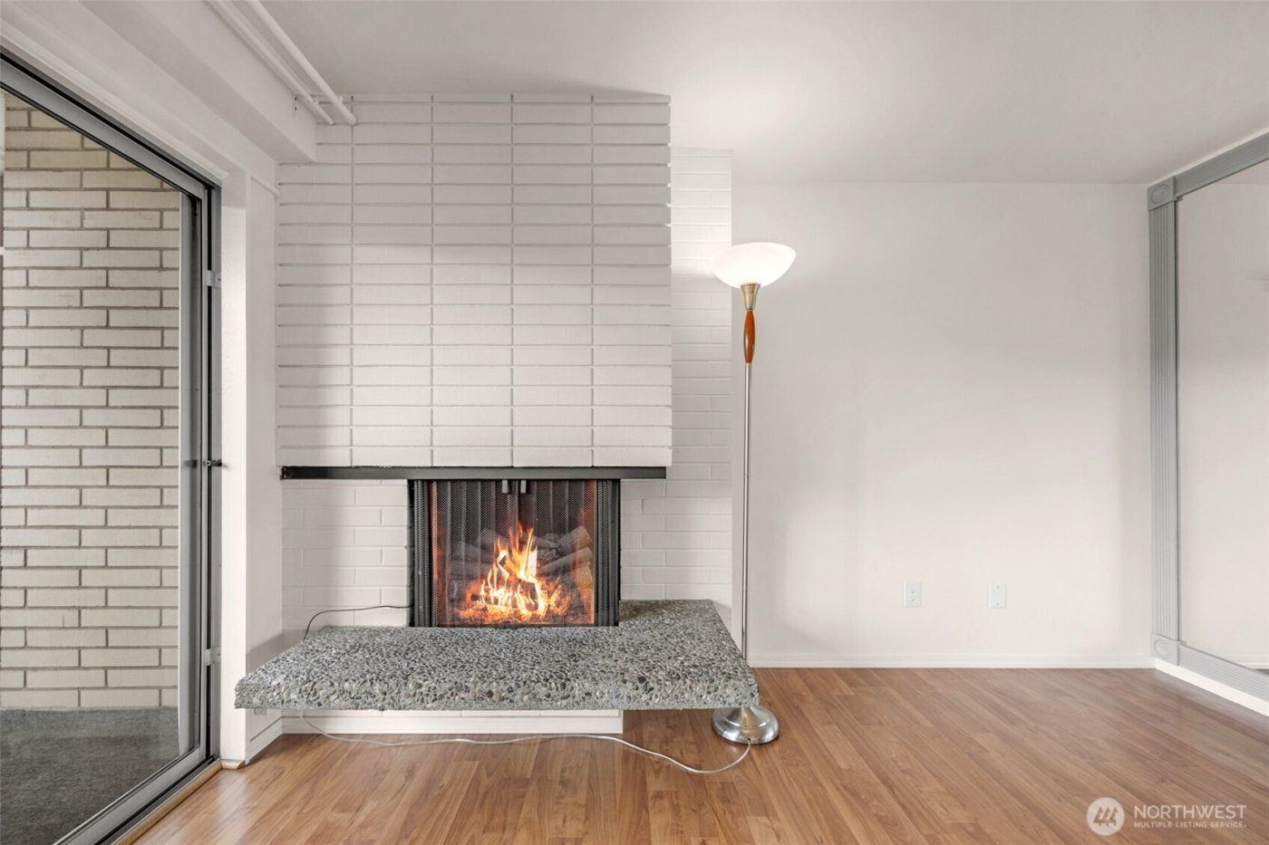 2500 81st Avenue SE #118, Mercer Island, WA 98040