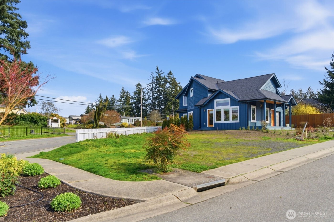 515 Antonson Lane NE, Poulsbo, WA 98370