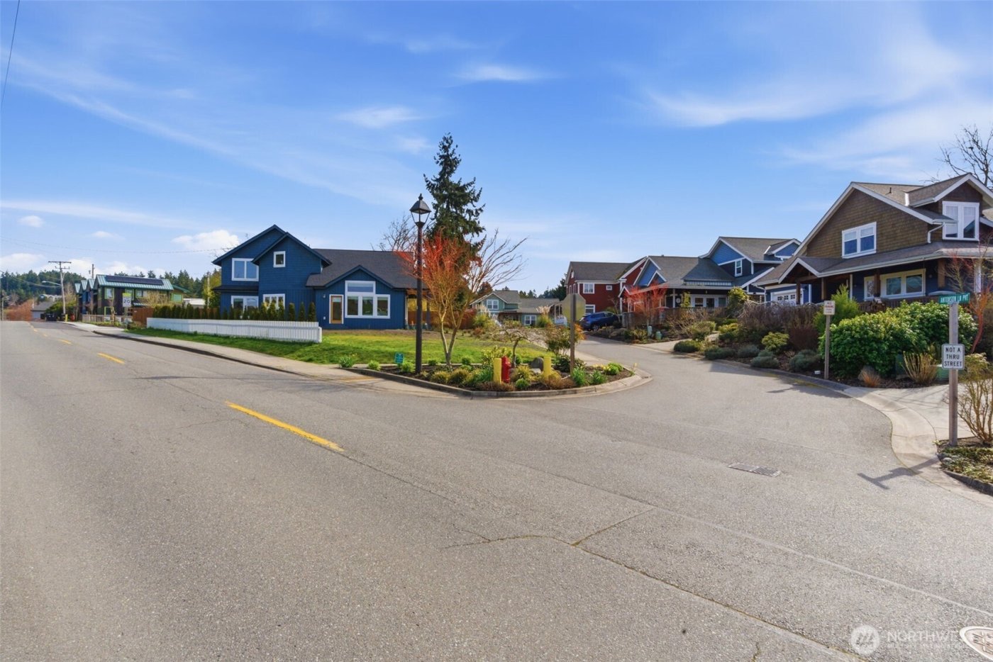 515 Antonson Lane NE, Poulsbo, WA 98370