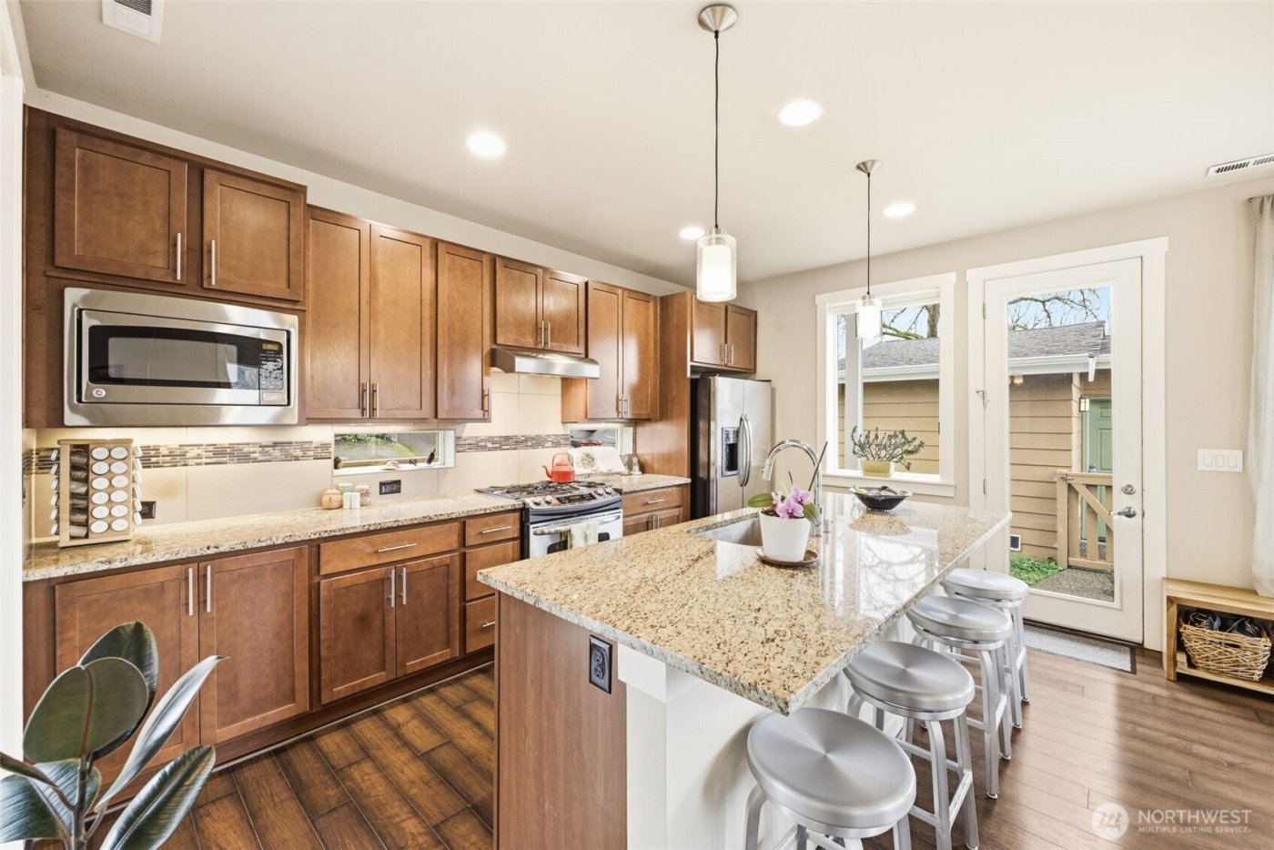 3129 S Adams Street , Seattle, WA 98108