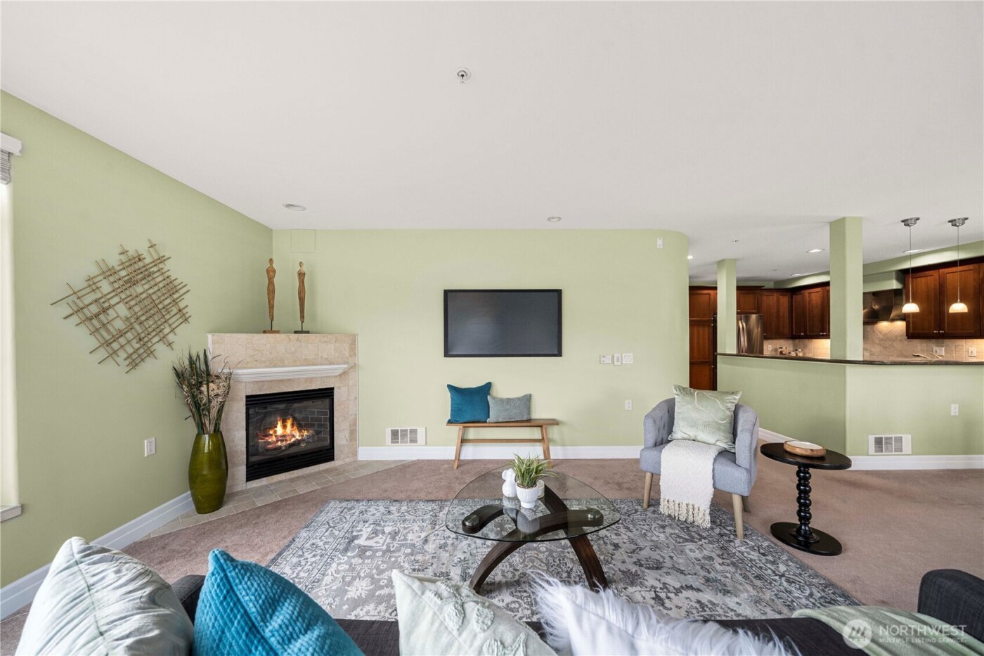 2551 Thorndyke Avenue W #102, Seattle, WA 98199