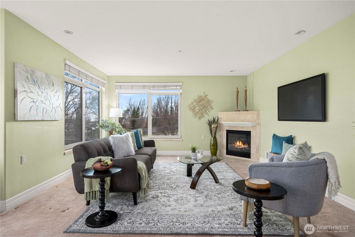 2551 Thorndyke Avenue W #102, Seattle, WA 98199