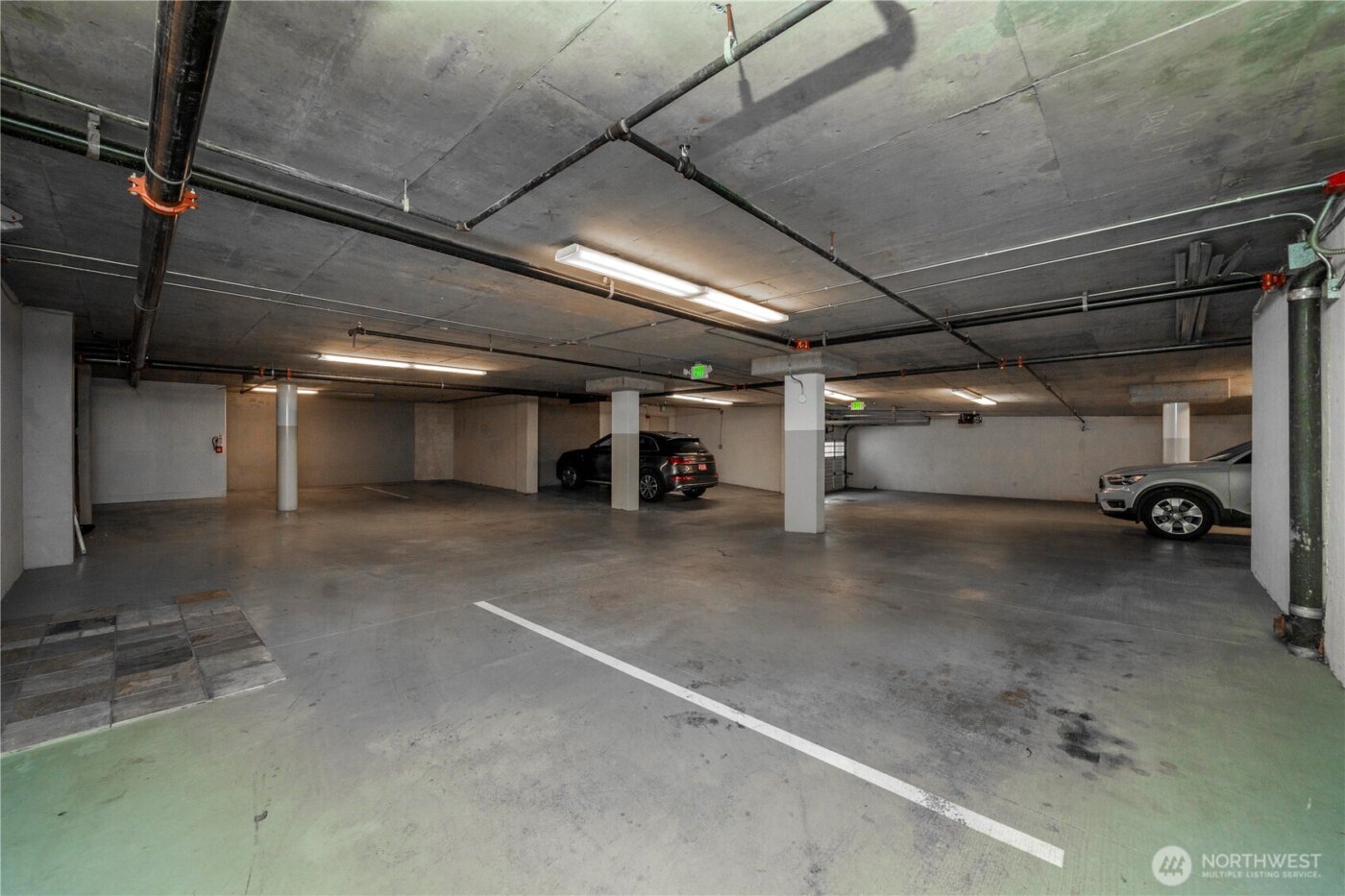 2551 Thorndyke Avenue W #102, Seattle, WA 98199