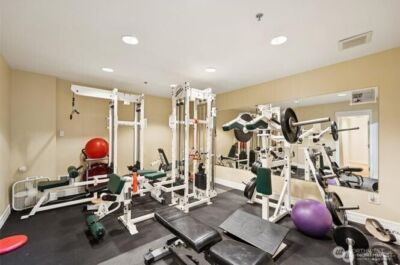 2551 Thorndyke Avenue W #102, Seattle, WA 98199 - Photo 28