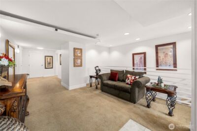 2551 Thorndyke Avenue W #102, Seattle, WA 98199 - Photo 31