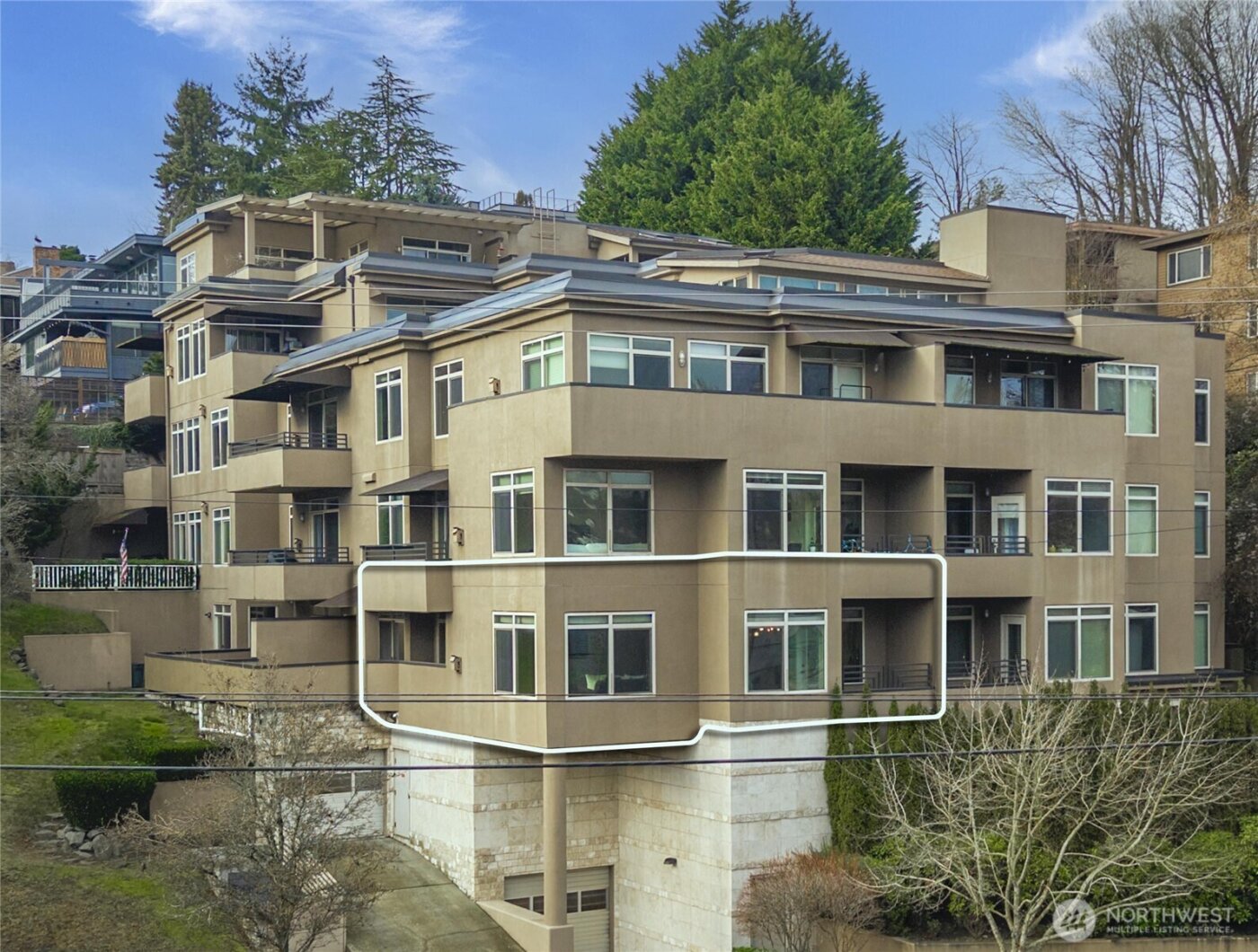 2551 Thorndyke Avenue W #102, Seattle, WA 98199