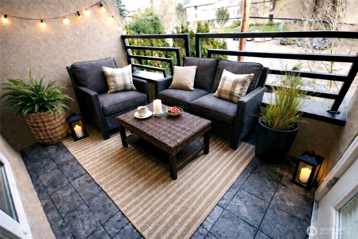 2551 Thorndyke Avenue W #102, Seattle, WA 98199