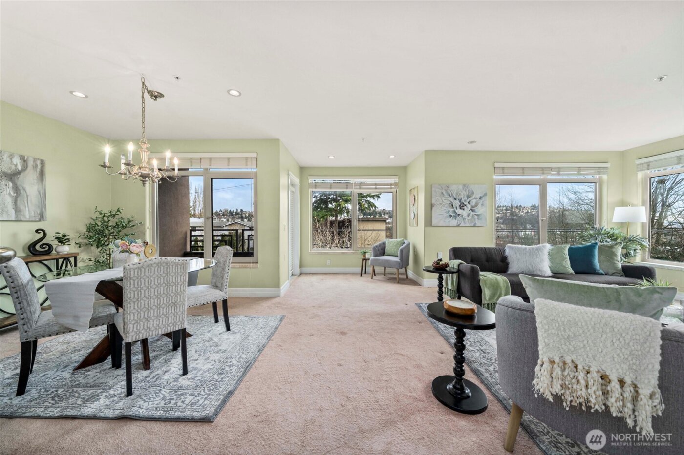 2551 Thorndyke Avenue W #102, Seattle, WA 98199